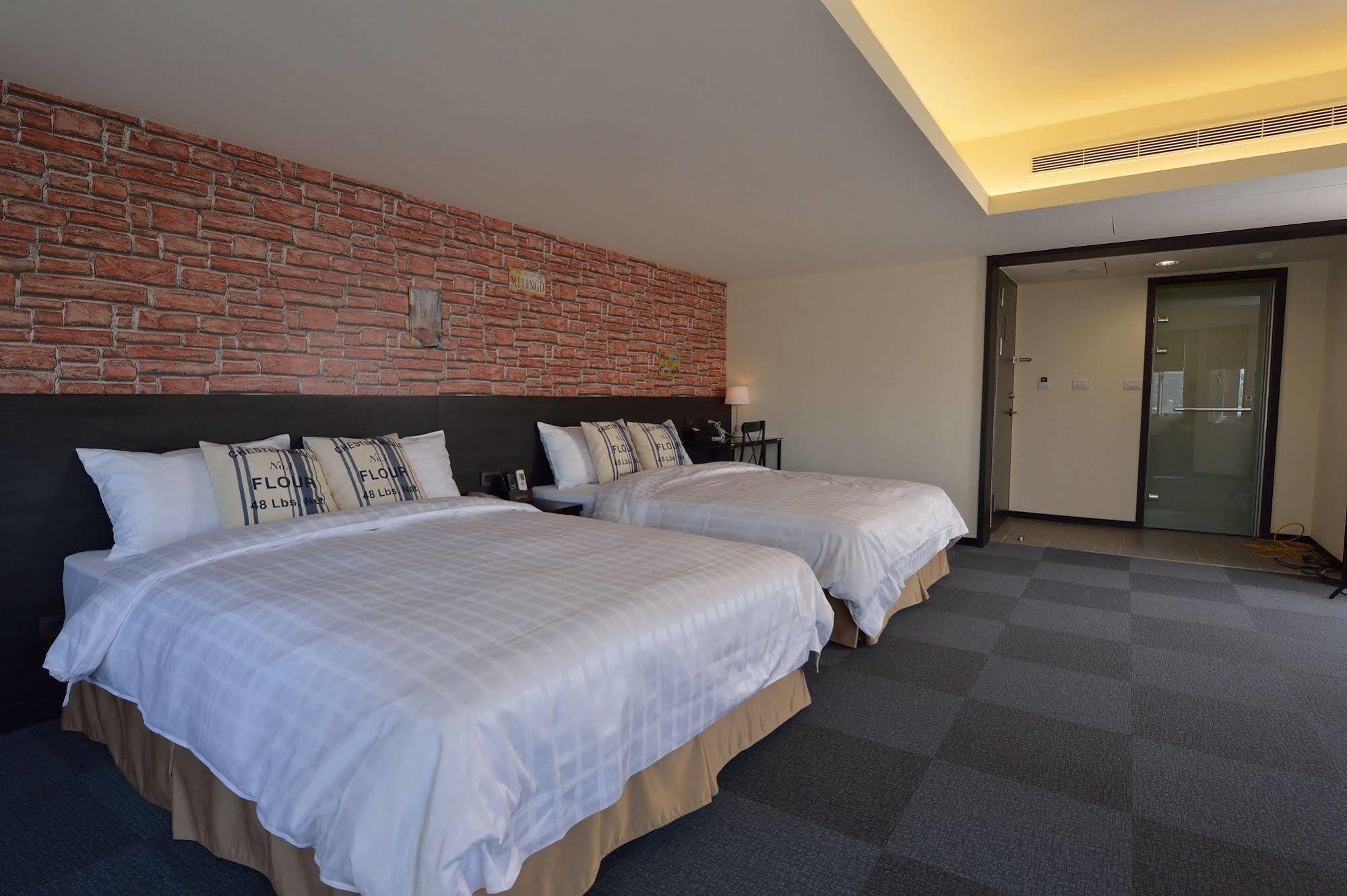 Home Rest Hotel T'ai-tung Exterior foto